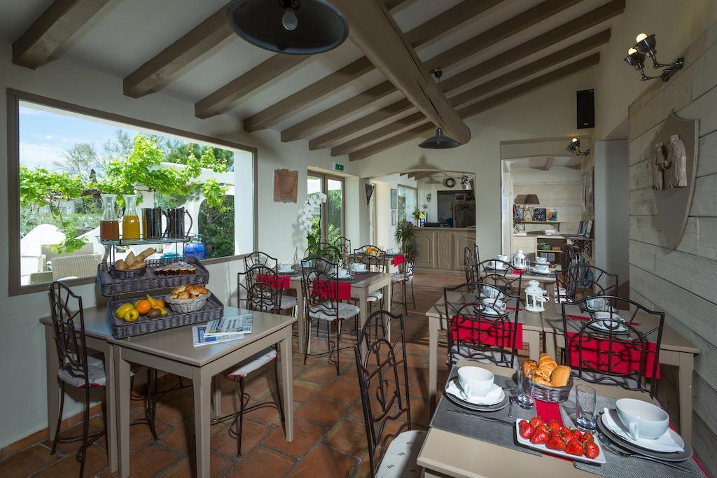 Mas Des Salicornes Hotel Saintes-Maries-de-la-Mer Exterior photo